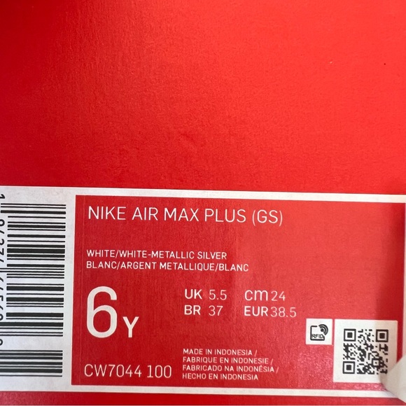 ✔️NIB✔️ NIKE Air Max Plus GS Triple White - Picture 11 of 11